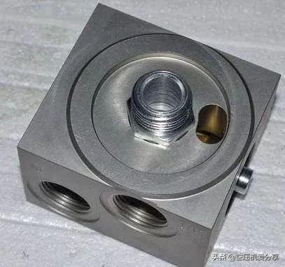 螺杆空压机排污阀故障,空压机igv阀故障