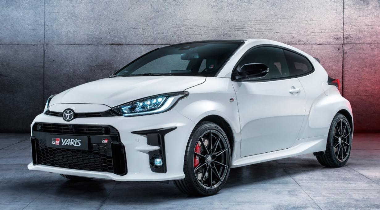 丰田雅力士混动第三代,丰田雅力士gr超燃视频