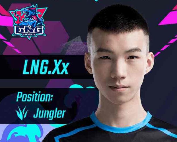 uzi和走a怪的对决,uzi顶替了谁的位置去edg