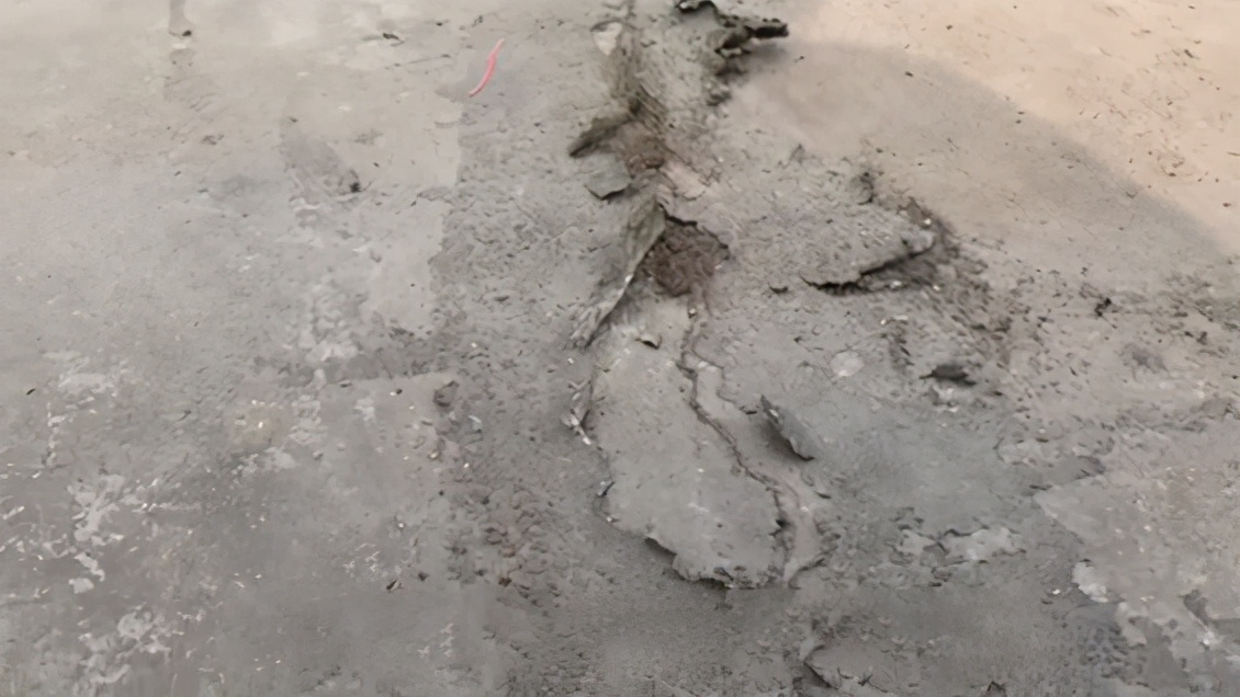 室内地坪裂缝修复图片,房间地坪裂缝修复方法