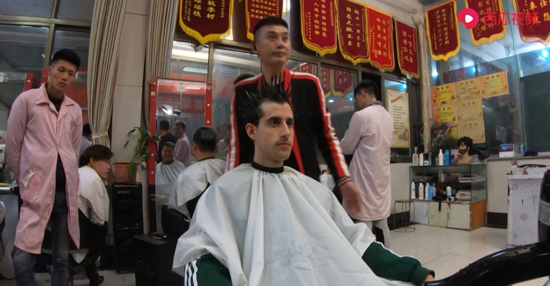 调侃提前体验蓝翔技校,蓝翔技校搞笑视频