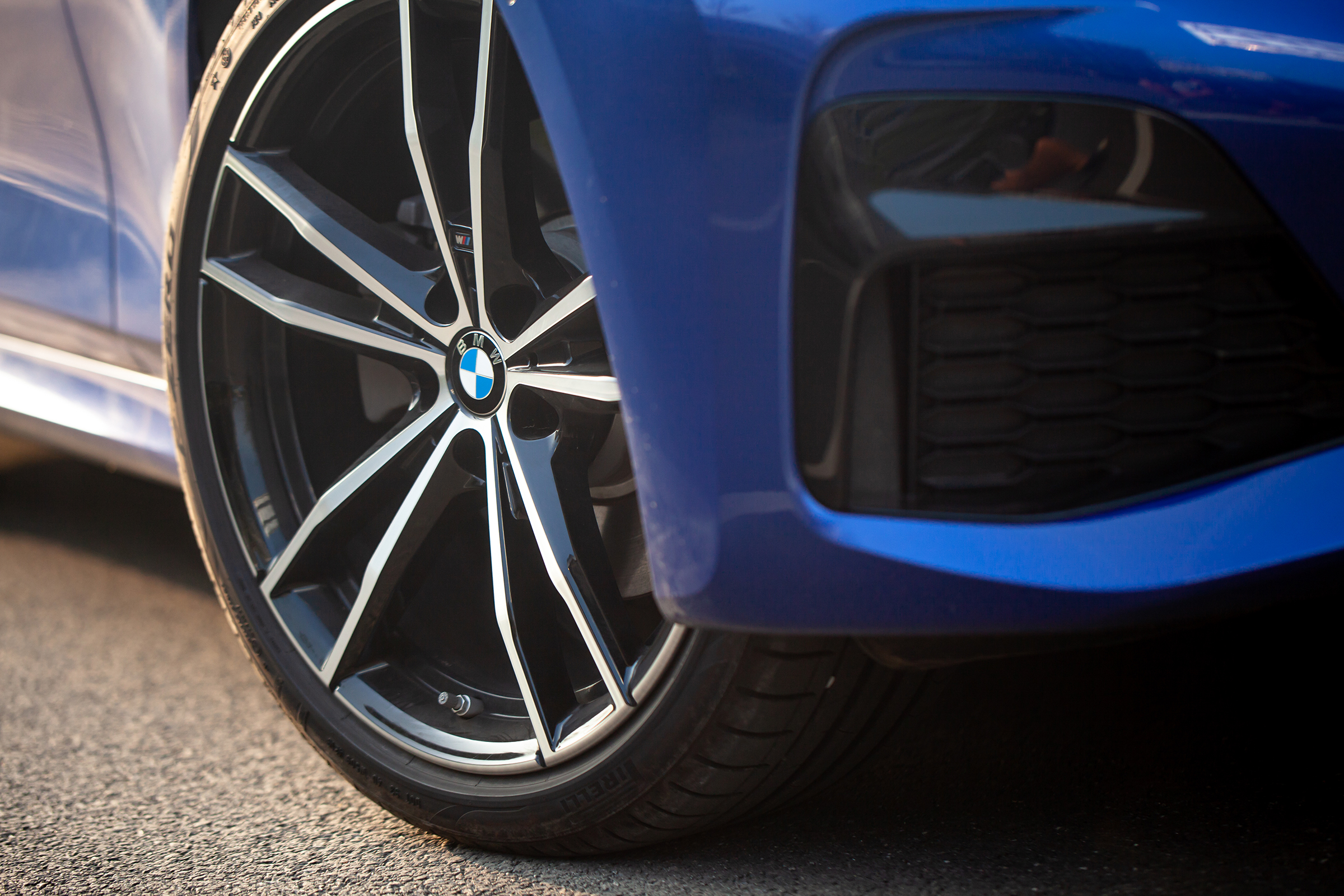 新款bmw330li测评,赛道深度试驾宝马330i