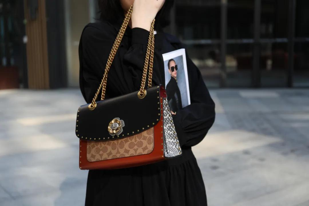 coach蔻驰最火的包包,coach蔻驰哪一款包包最值得入手