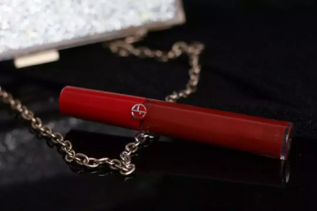 口红试色阿玛尼201黑管,阿玛尼冷门宝藏色