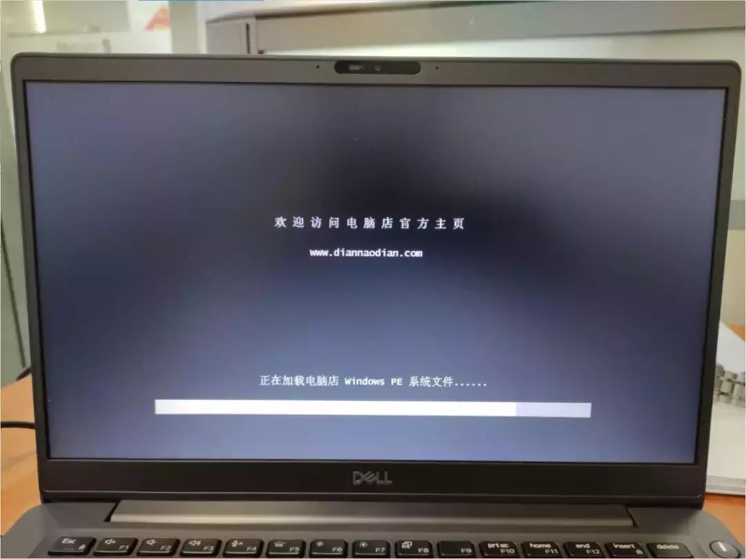 今天IT小哥差点要悲催了，系统管理员帐户被锁，无法进入PE系统