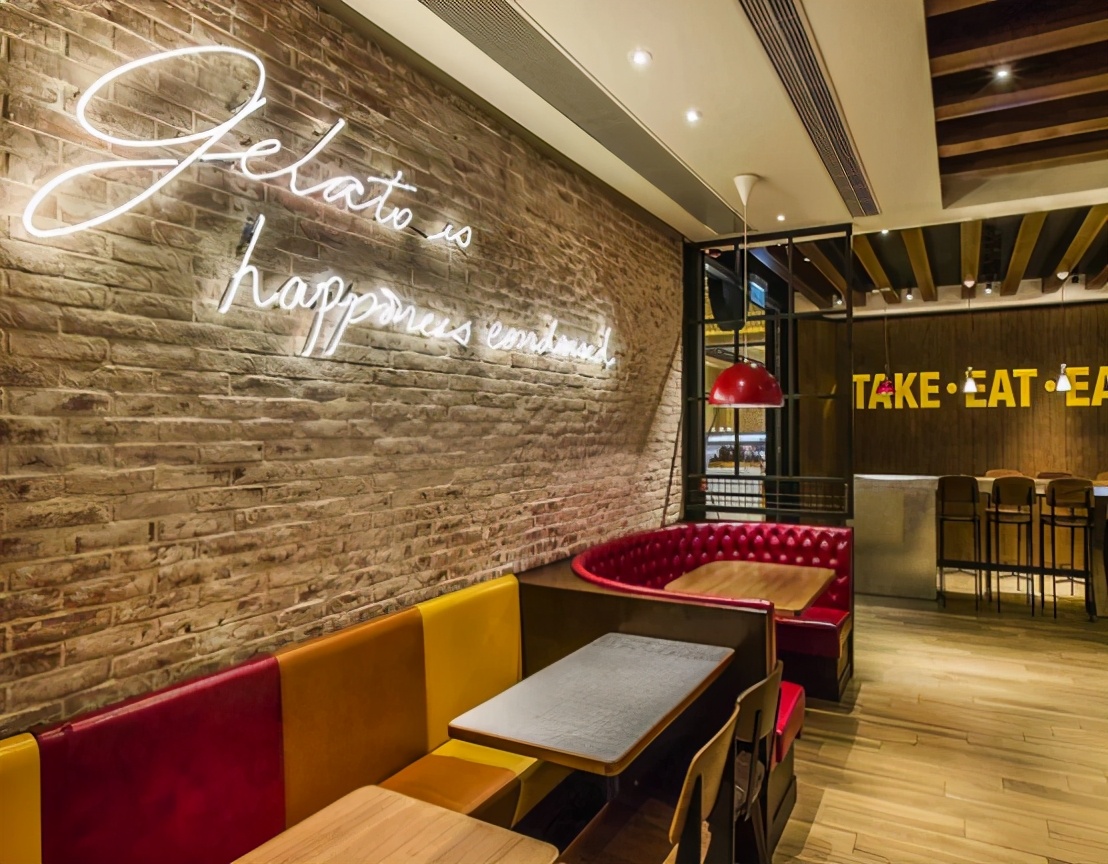 肯德基麦当劳的饮料可以续杯吗,肯德基的可乐是可以免费续杯的吗