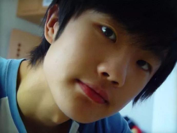 新歌1分钟评论破万！许嵩，这十年你去哪了？