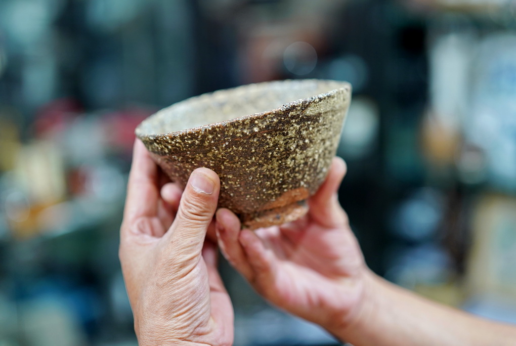 一篇10万+的文章，引出众人询问：你那卖日本瓷的朋友都有啥？