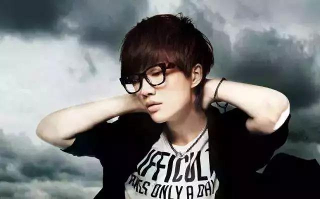 哪一首歌最能代替你的青春,哪首歌曲能代表你的青春