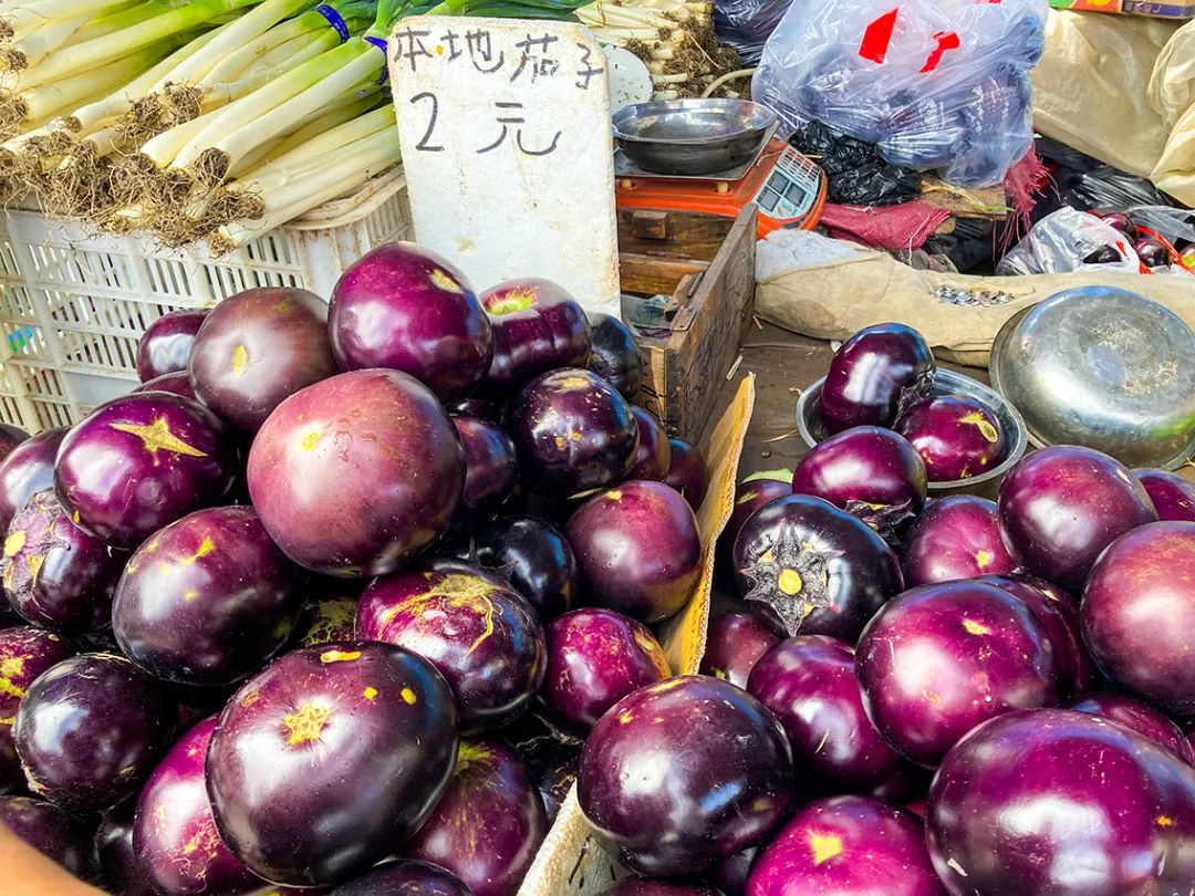 不错挺便宜的早市,附近比较旺的早市