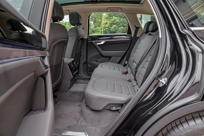 保时捷卡宴宾利添越大众途锐,大众途锐升级宾利