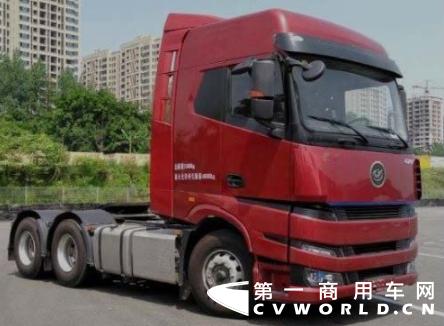 康明斯发动机冒黑烟下排气大,康明斯发动机下排气大的原因