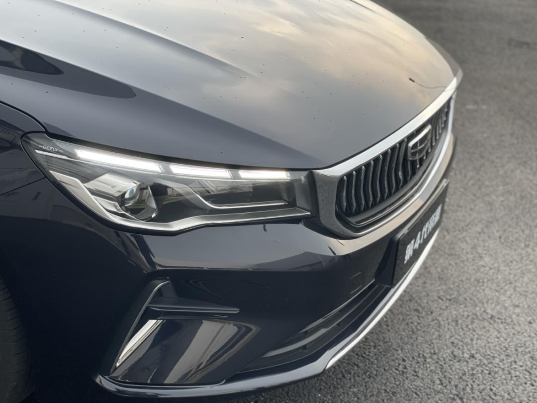 六万块就能买到的一台高品质家轿，还要什么自行车？