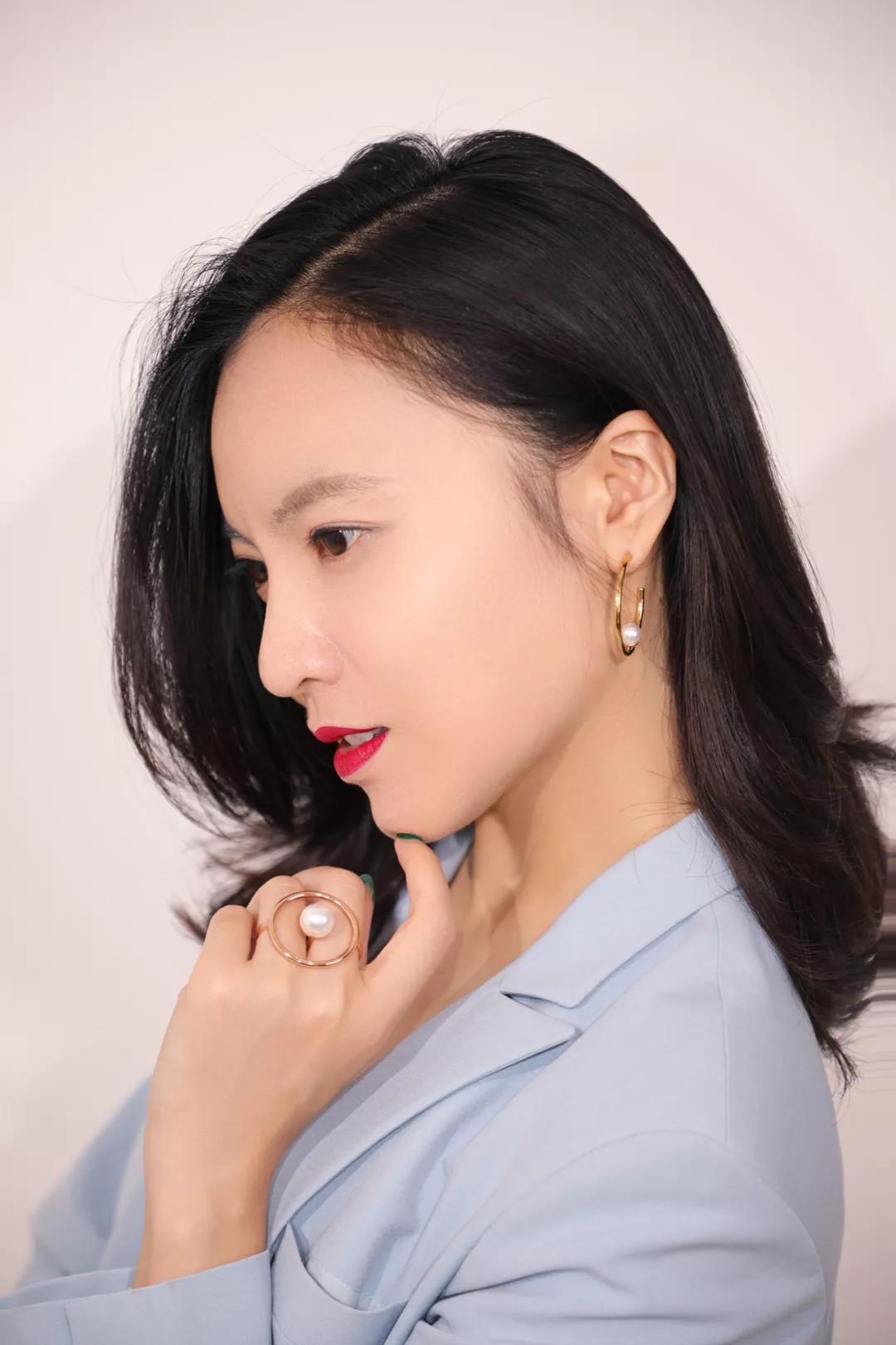 为啥相同的穿搭自己不穿不好看,同样的穿搭为什么别人穿更好看