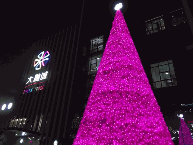 一起潮玩,张韶涵张信哲一起玩大融城