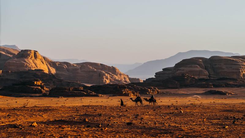 约旦到中国坐飞机需多少小时,约旦到埃及要飞几小时