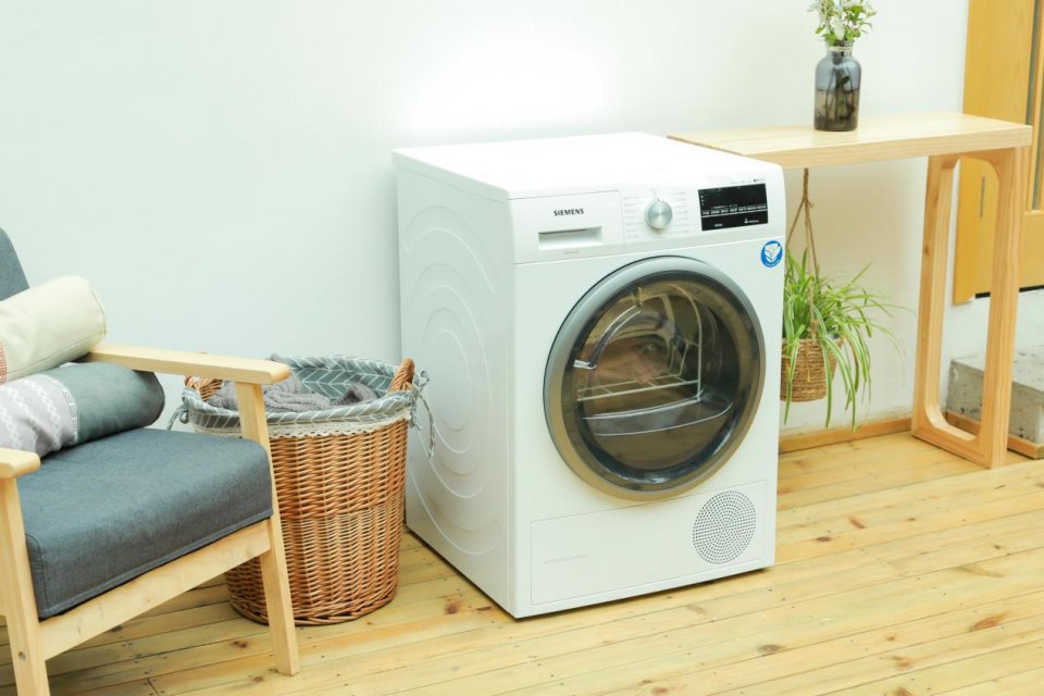 西门子烘干机烘完没有水,西门子烘干机开始怎么打开放衣物