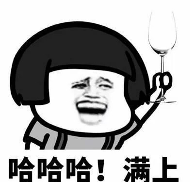 开心一刻:在公厕蹲坑蹲的腿麻了，正在街上一瘸一拐的走着