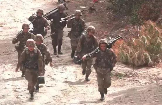 88式重机枪优缺点,88式轻机枪伤害怎么样