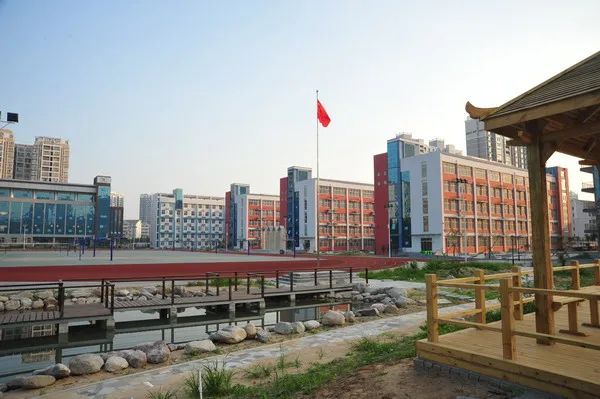 郑州实力最强高中TOP25!家长们建议收藏