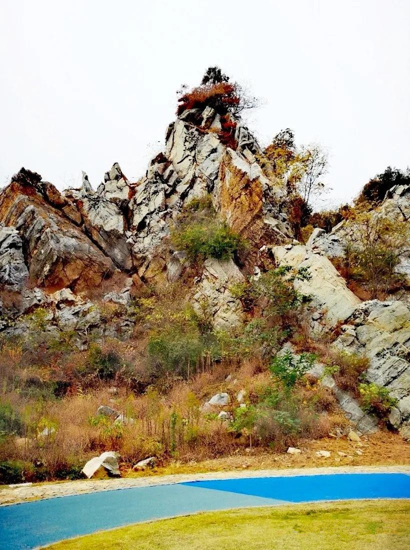 汤山矿坑公园,汤山矿坑公园项目