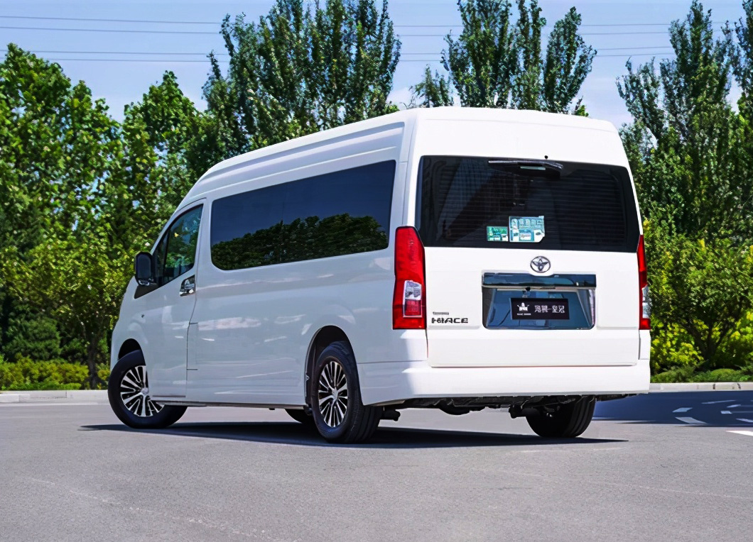 丰田大海狮9座商务车图片,老款丰田大海狮9座蓝牌