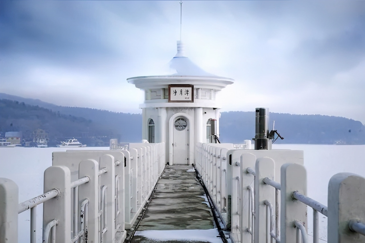 国内最佳八大滑雪胜地,国内10大滑雪胜地