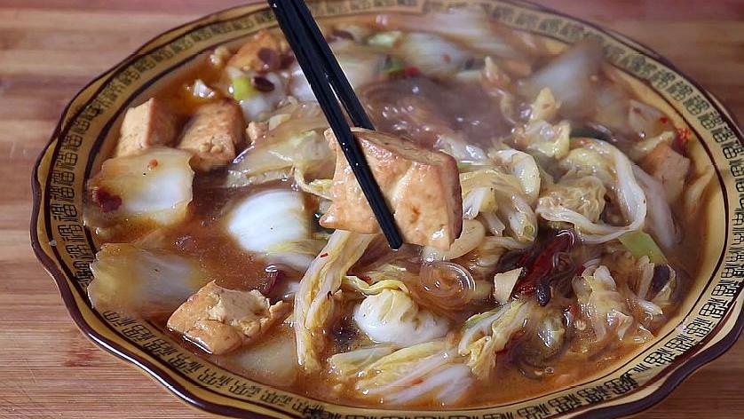 白菜炖粉条怎么做才好吃大厨,炖白菜粉条怎样才好吃诀窍在这里