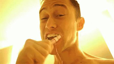 清洁牙齿的神器可以美白牙齿,怎么刷牙1秒钟就可以让牙齿变白