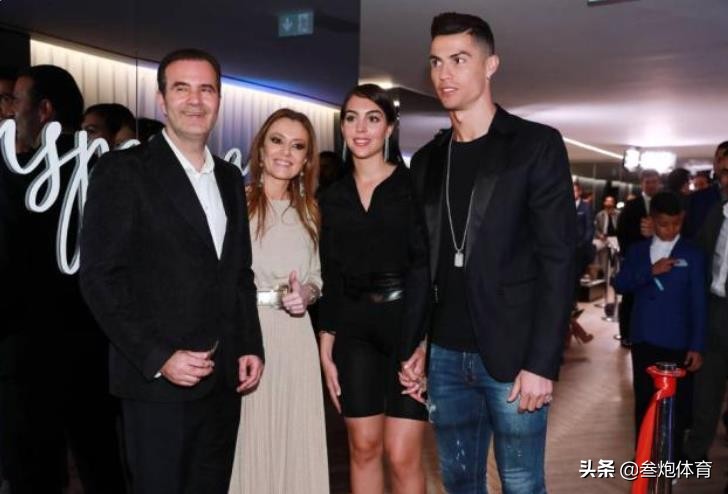 c罗的马德里植发店,c罗为自己的植发诊所做广告