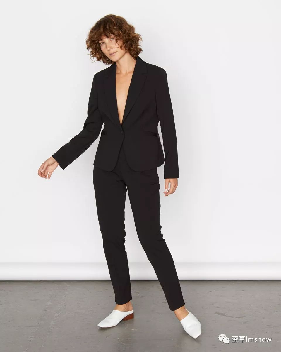 梅根王妃经典服装品牌,梅根王妃连衣裙品牌