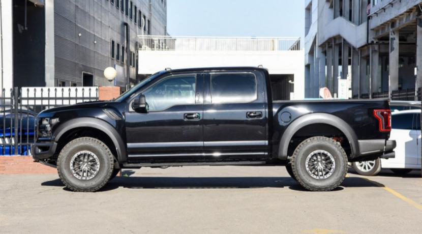 国产50万左右双门版硬派越野车,哪款硬派越野车最值得买