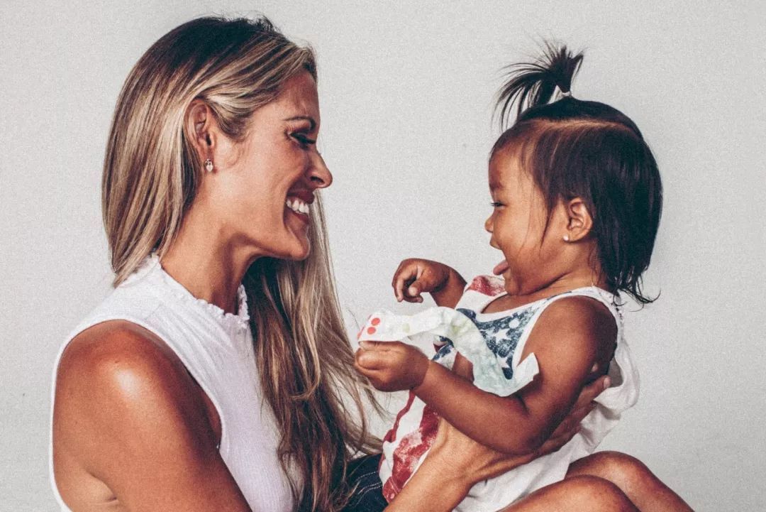 请爱护自家孩子,请家长教育宝贝爱护作业本