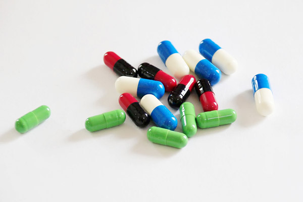 什么药阻止阿莫西林的作用与功效,阿莫西林的作用与功效能随便用吗