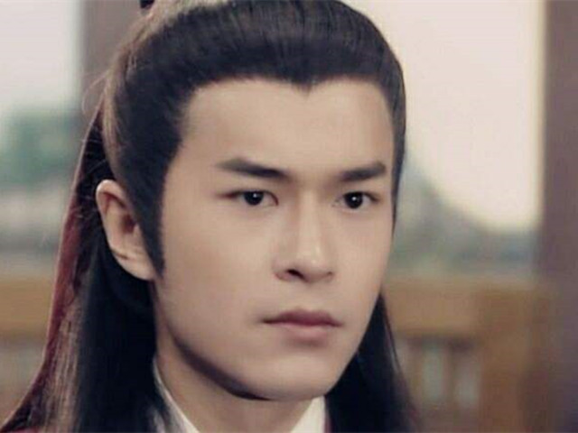 金庸对黄蓉武功描述,黄蓉打得过金轮吗