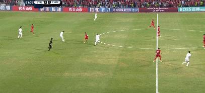 国足停球致敬武磊,武磊侧身凌空抽射破门国足2-0