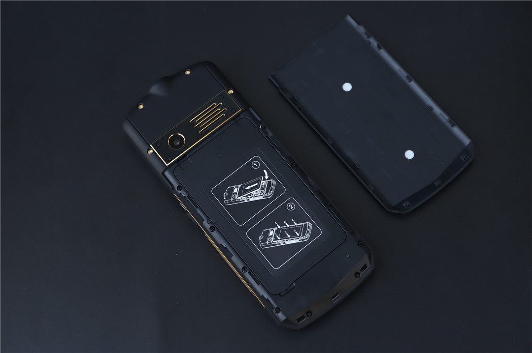 agmm9三防老人手机,agm三防手机暴力测评