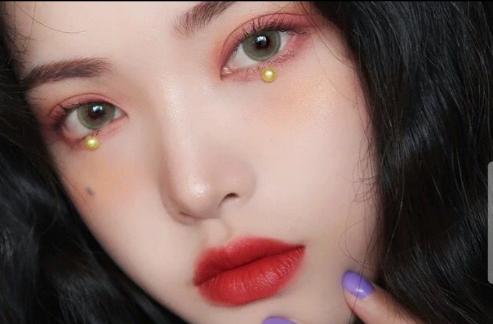 怎样才能快速长睫毛,睫毛剪短了多久能长长