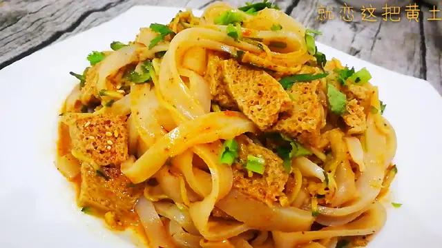 凉皮发粘干裂,为什么自己在家做凉皮总是裂开