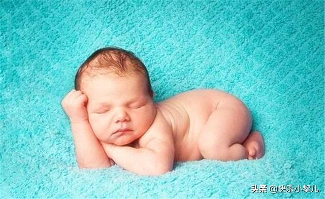 新生儿在月子里能把尿吗,新生儿在月子可以喝水吗