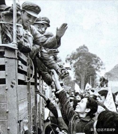 1984年，*锡龙廖**一战成名，*小平邓**说：此人重点培养，先当军长