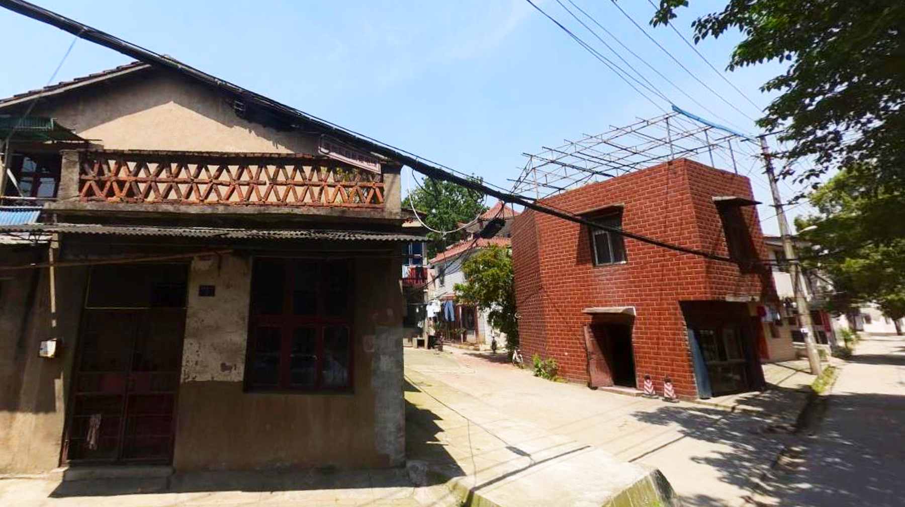 武汉市江岸区附近的城中村,武汉仅存的城中村