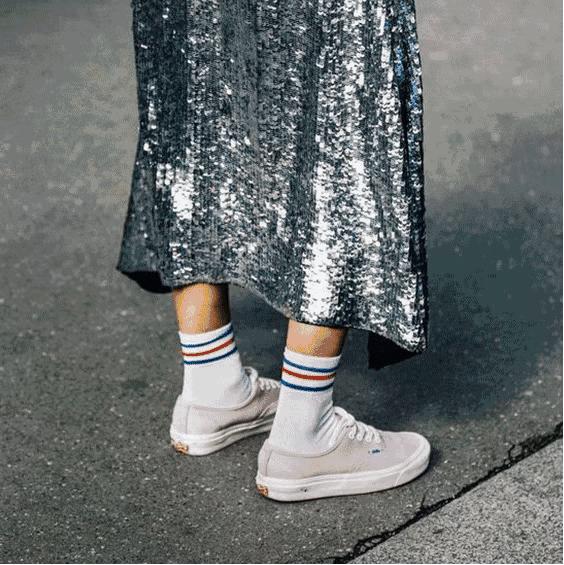 杨幂的经典穿法你学会了吗,杨幂袜子穿搭