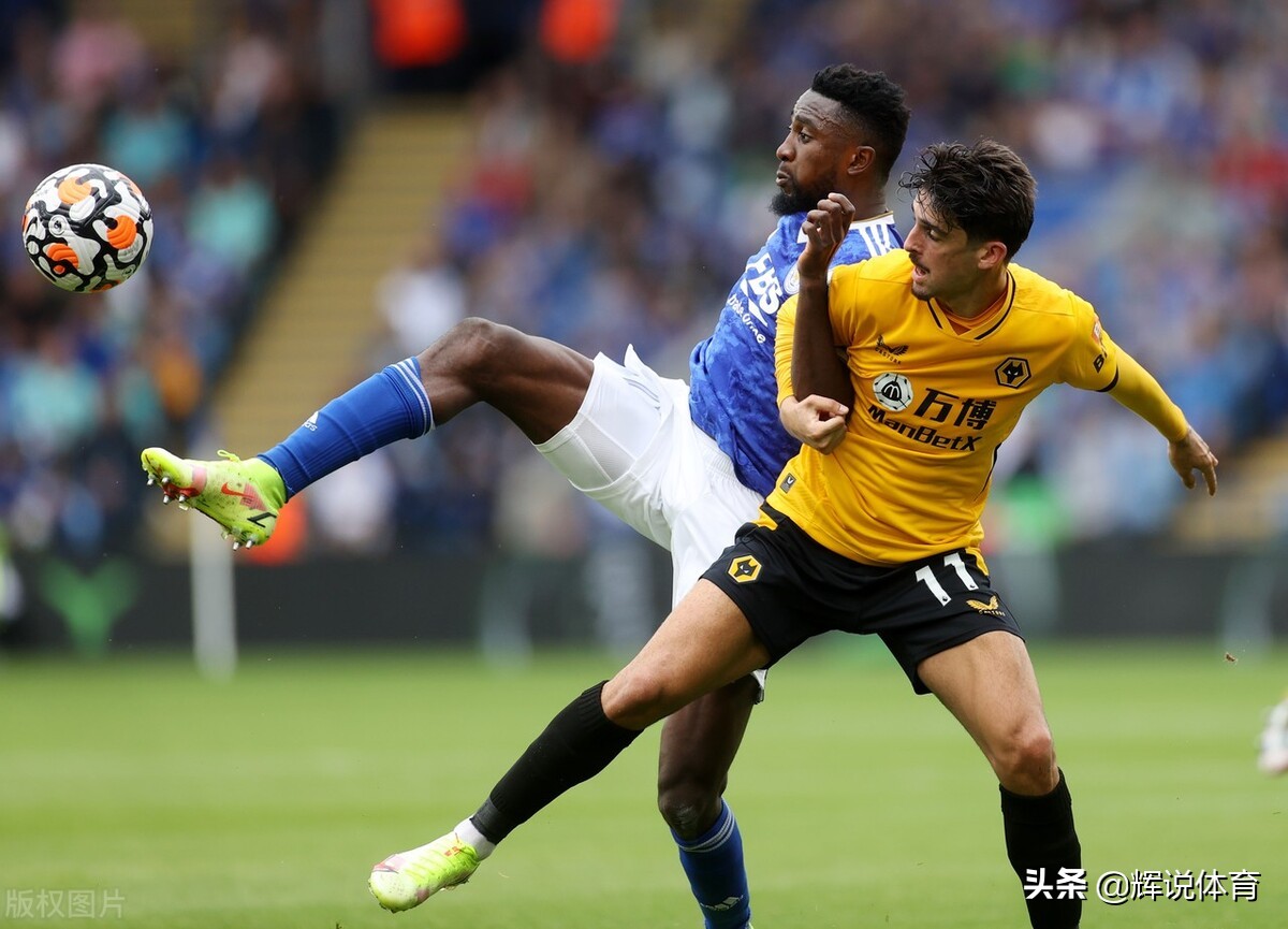 英超球队赞助商一览,20-21赛季曼联球衣胸前赞助商