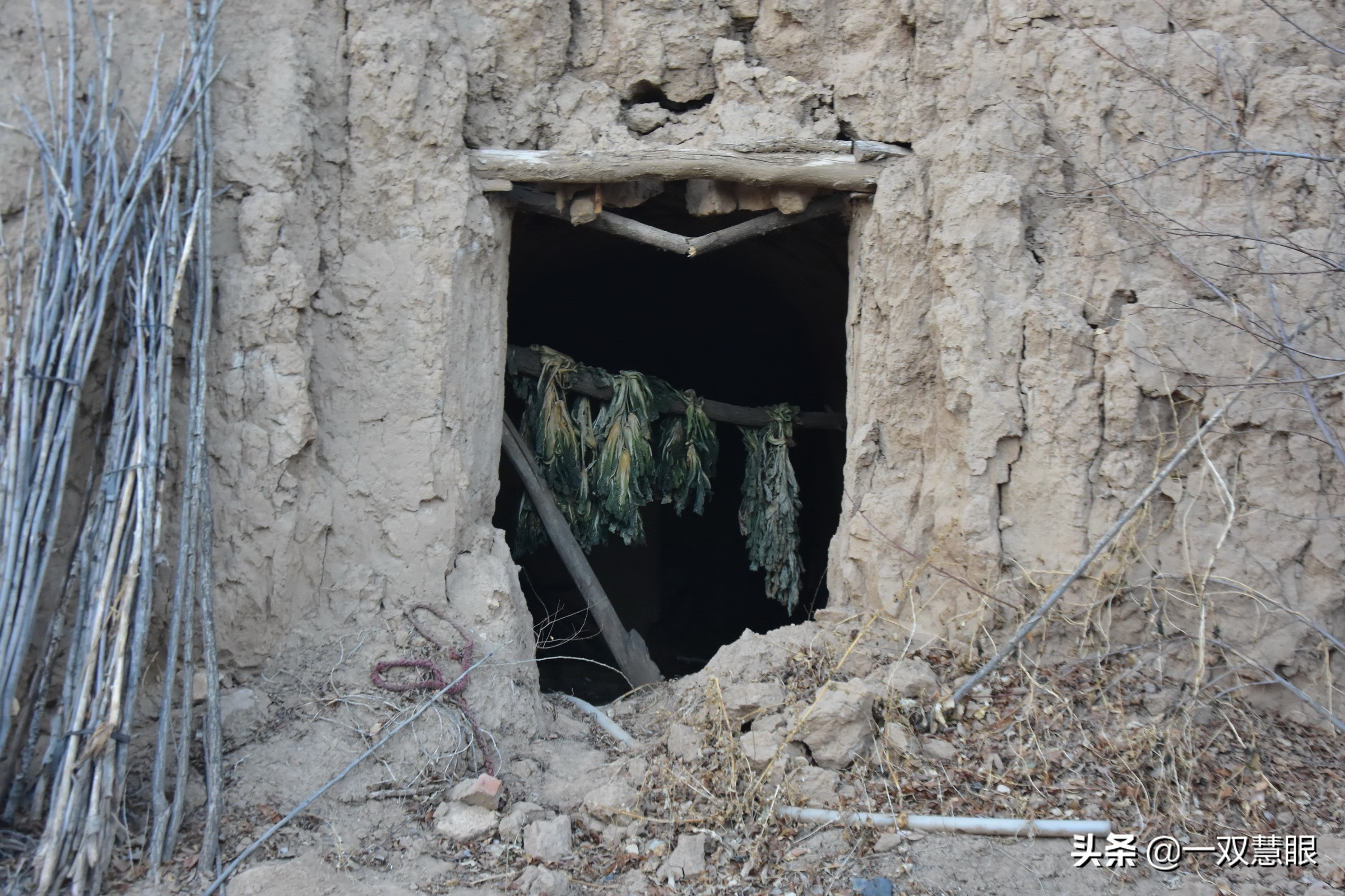 光棍遗留的老房子,光棍危房改造视频