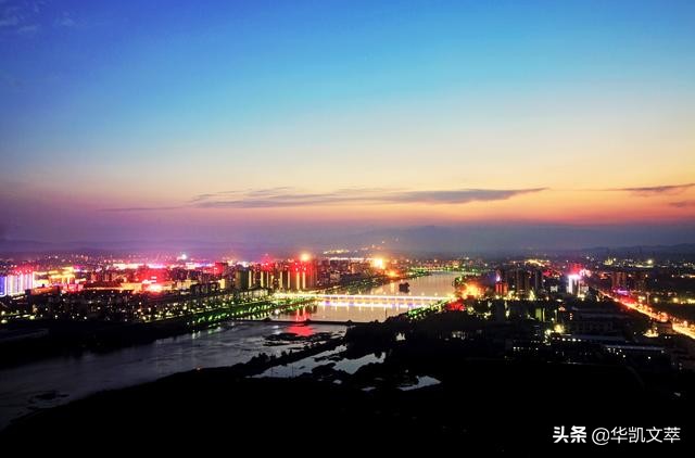 当阳郭场火锅鸡先炒红酱还是黑酱,当阳郭场火锅鸡全国有加盟店吗