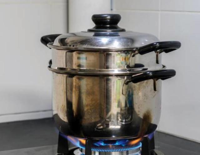 陶瓷炒锅不粘锅黑了怎么刷,厨房锅底黑