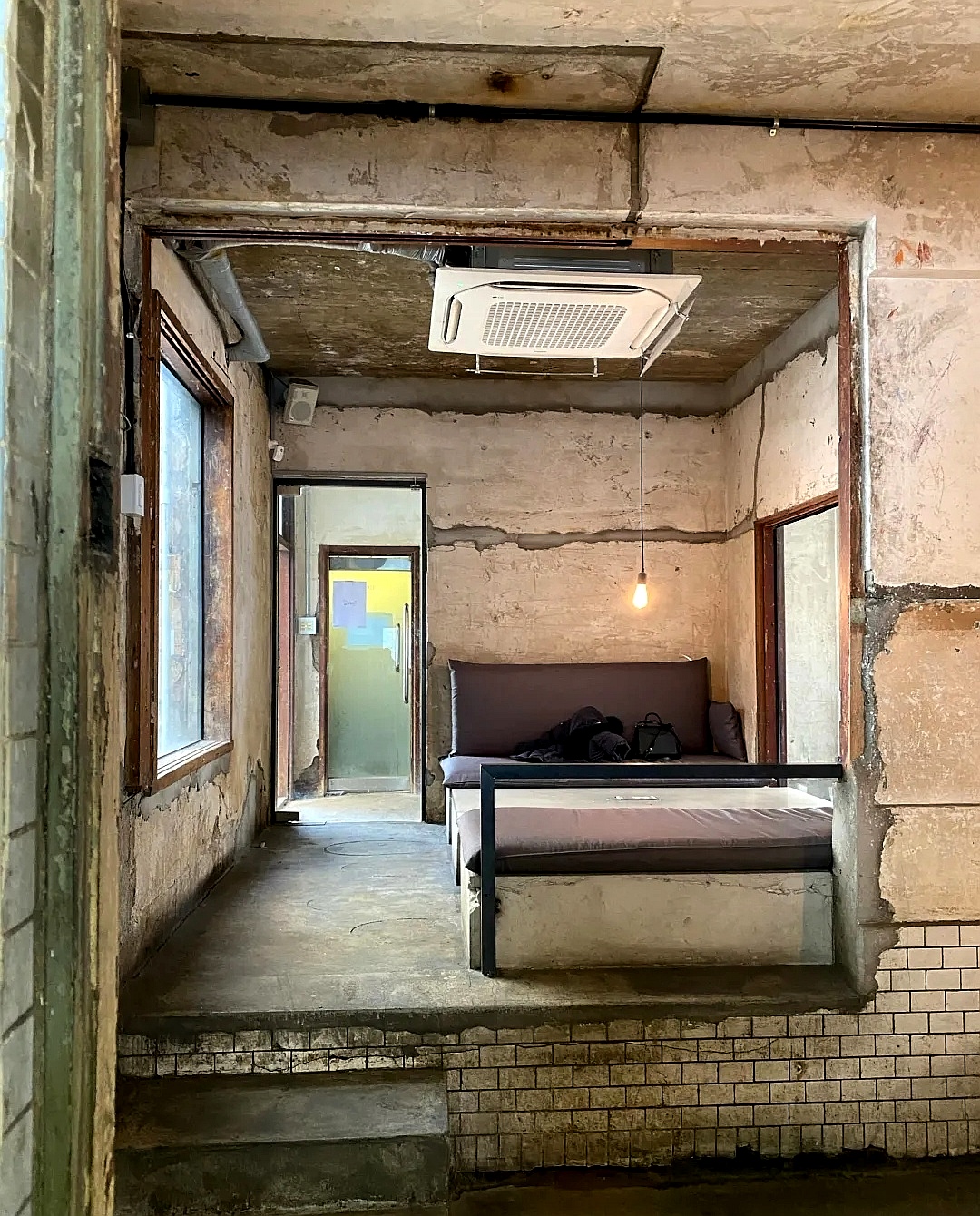 韩国网红设计师，把旧厂房改造成咖啡烘焙店，开这样的店真幸福