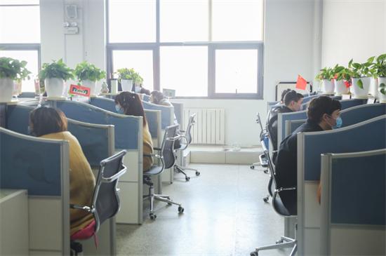 还在为工作而发愁吗,还在为找工作发愁吗广告词