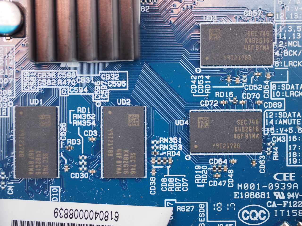 音画俱佳，操控稍弱——先锋UDP-LX500